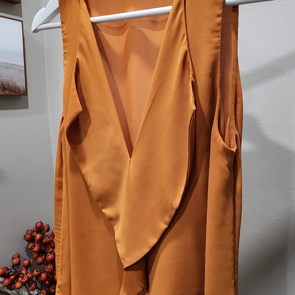 Trafaluc woman top